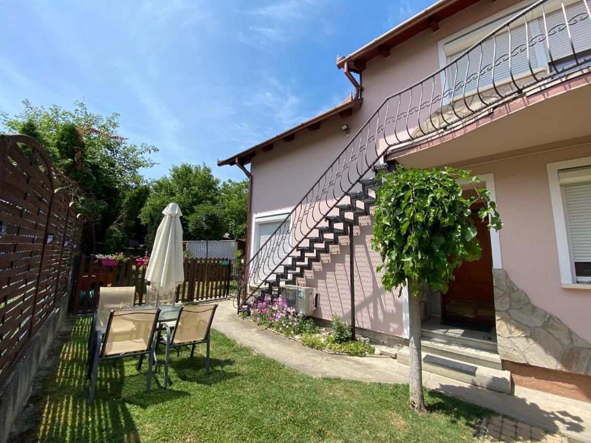 Do-Ti Apartmanház Balatonlelle Exterior foto