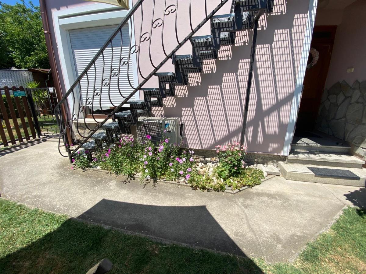 Do-Ti Apartmanház Balatonlelle Exterior foto