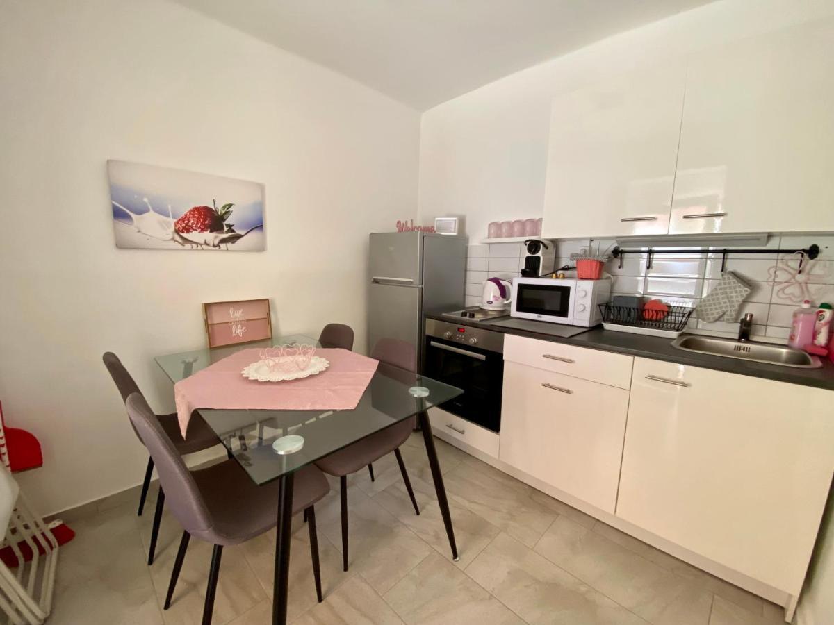 Do-Ti Apartmanház Balatonlelle Exterior foto