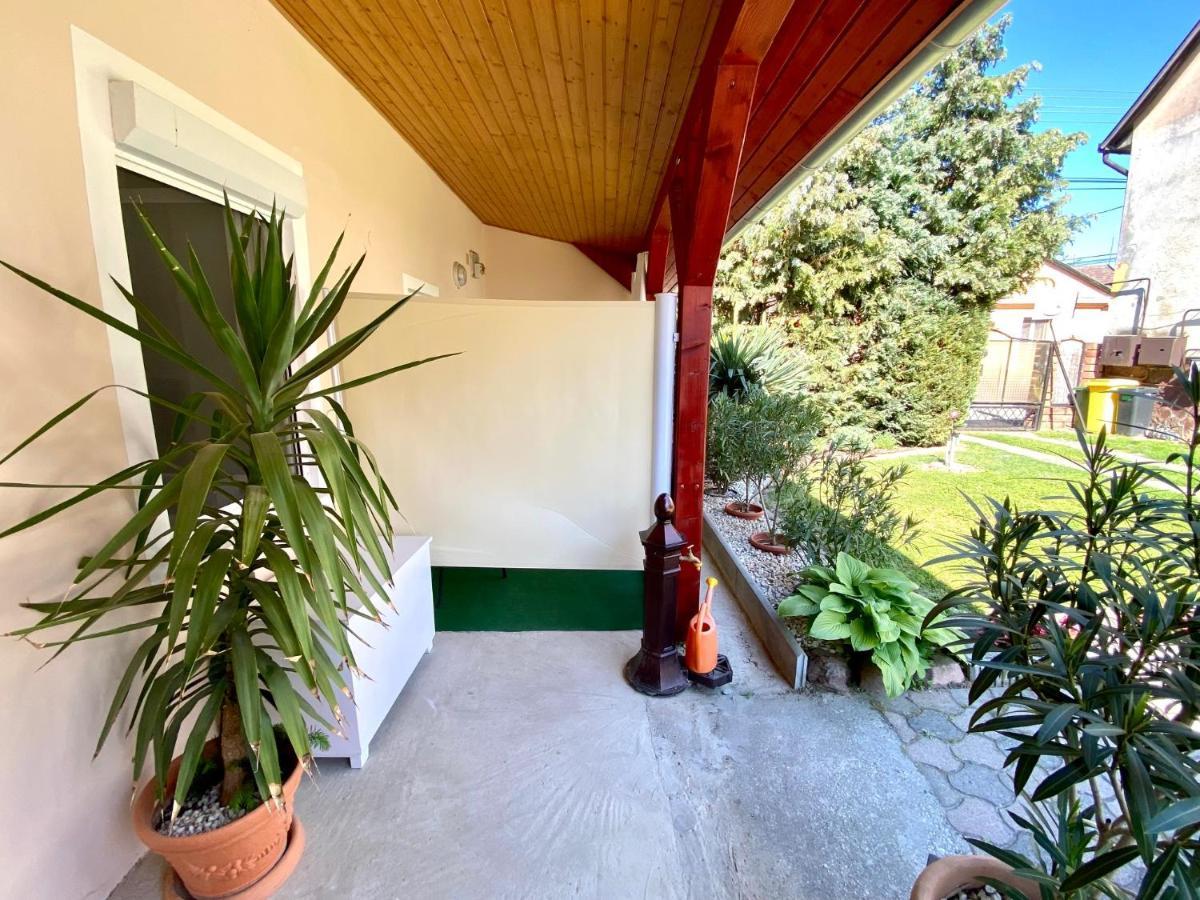 Do-Ti Apartmanház Balatonlelle Exterior foto